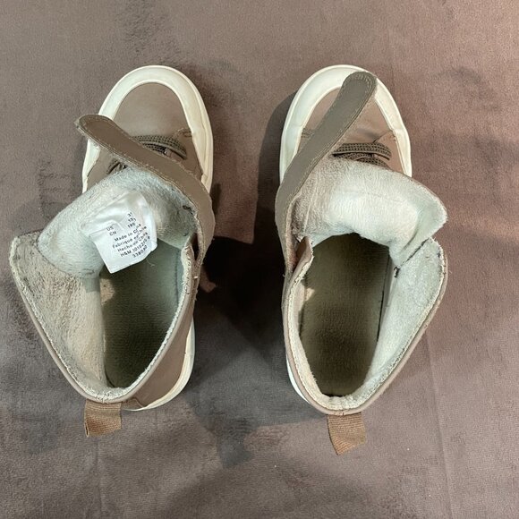 H&M Boys Beige Warm Lined High Top Velcro Slip On Shoes Size 13.5 (SKU: 103B) - Picture 7 of 8